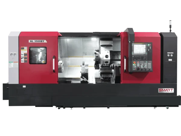Токарний обробний центр з ЧПК SMART Machine Tool NL 3500BY у червоно-чорному корпусі з великою відкритою робочою зоною та стійкою керування