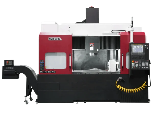 Вертикально-фрезерний обробний центр з ЧПК SMART Machine Tool NVD 6700 у червоно-чорному корпусі з інтегрованим конвеєром для видалення стружки ліворуч