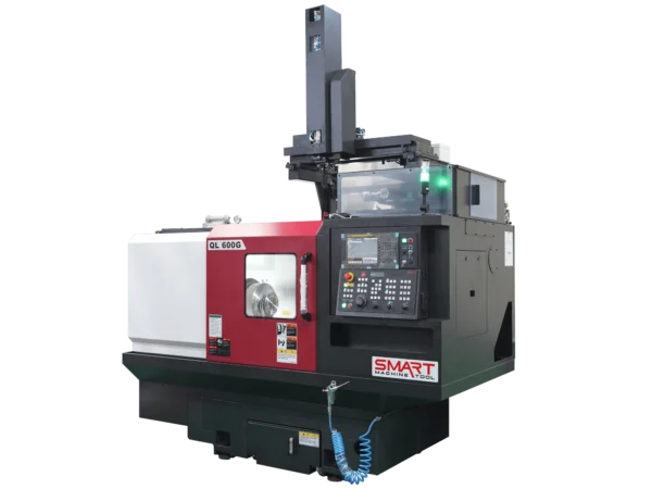 Токарний верстат з ЧПК SMART Machine Tool QL 600G червоно-чорного кольору з інтегрованою системою автоматизації та стійкою керування з великим екраном